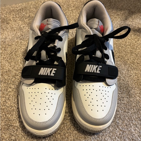 NIB Nike Jordan Legacy 312 Low Youth 6 - Picture 4 of 9